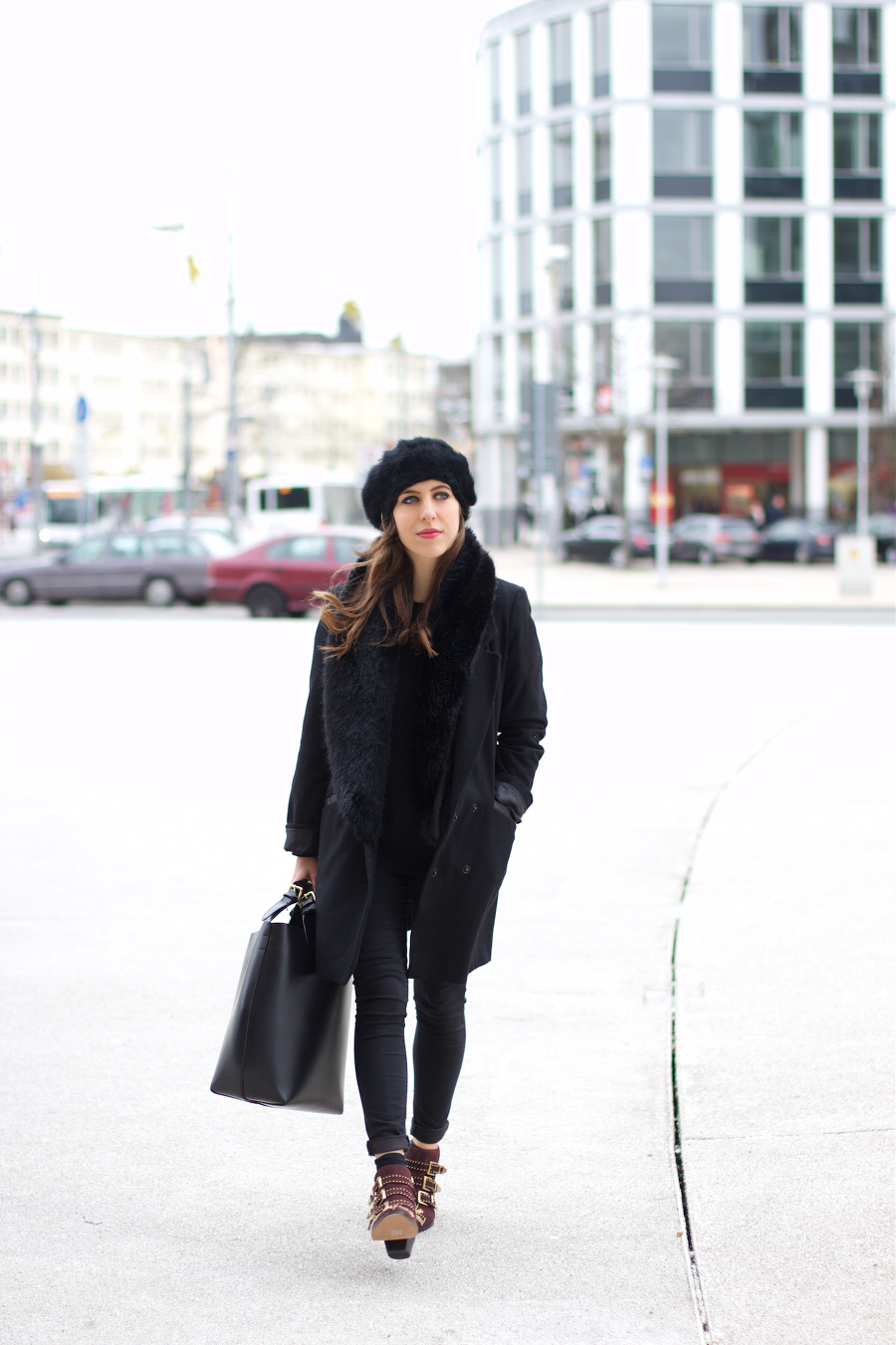 PERSONAL STYLE Chloe Susanna Suede Boots All Black Winter Outfit Idea