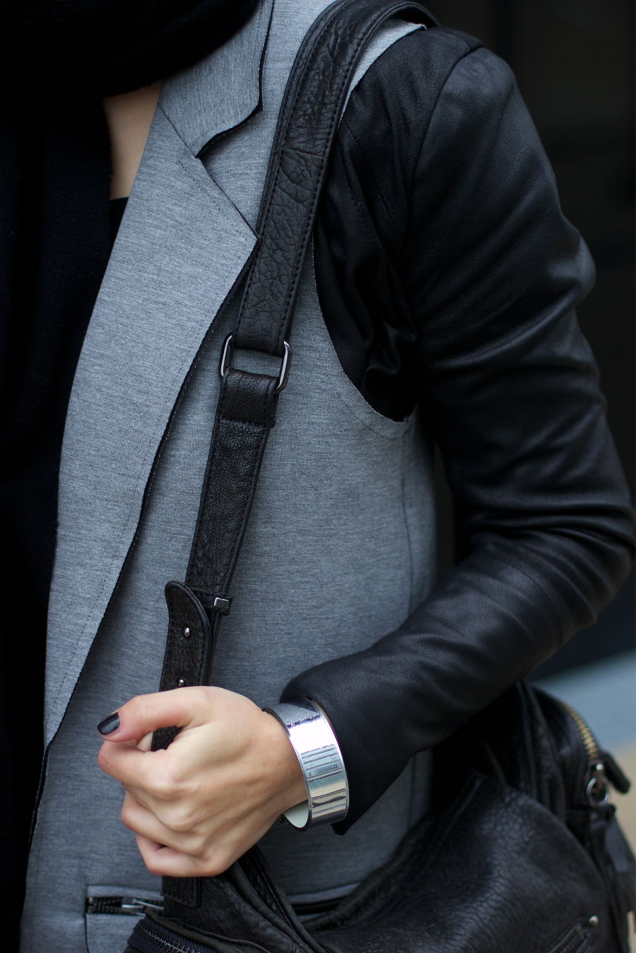 Topshop Grey Vest Outfit Idea