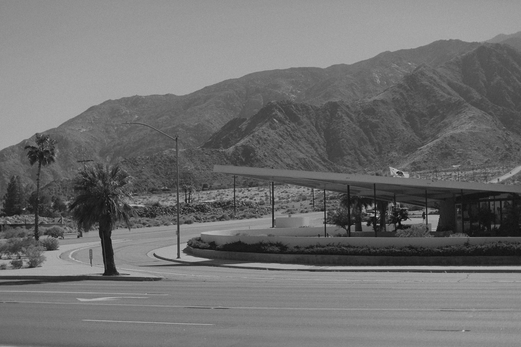 The Dashing Rider - PALM SPRINGS Architecture