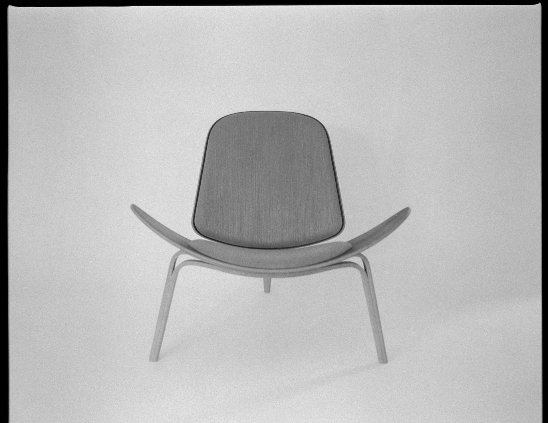 First Shell Chair A SHELL-SHAPED ICON — The Shell Chair by Hans J. Wegner